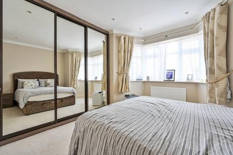 2 Great Park Terrace Farm Way, Worcester Park, KT4 8RZ