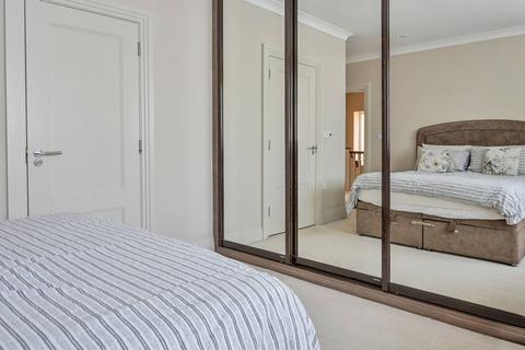 2 Great Park Terrace Farm Way, Worcester Park, KT4 8RZ