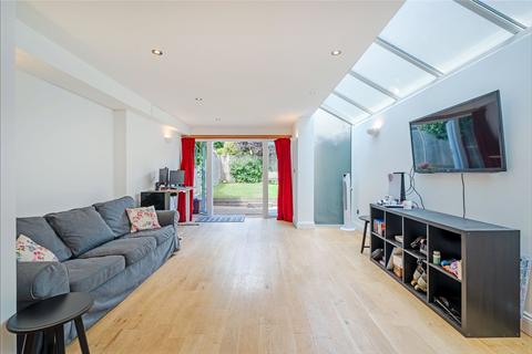 2 bedroom flat for sale, Ingham Road, West Hampstead, NW6