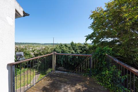 3 bedroom detached house for sale, Faversham Road, Seasalter, Whitstable