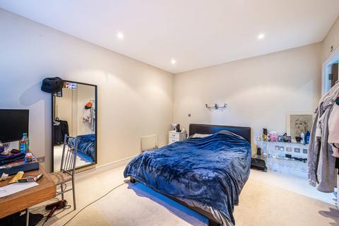 3 bedroom flat to rent, Clare Lane, East Canonbury, London, N1