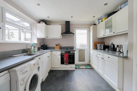 107 Fermor Way, Crowborough, TN6 3BH