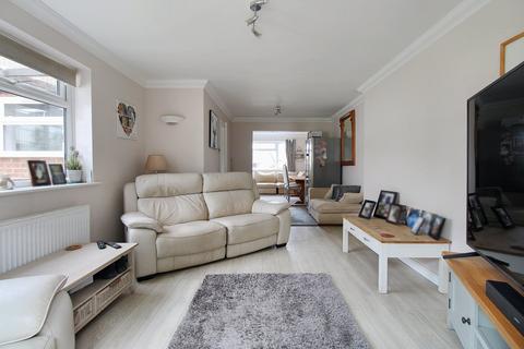 107 Fermor Way, Crowborough, TN6 3BH