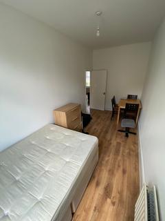 2 bedroom flat to rent, Kenninghall Road, London E5