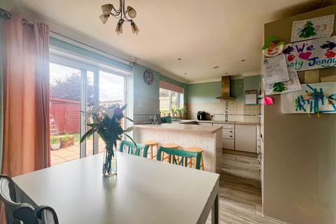 3 bedroom end of terrace house for sale, Cedar Close, Patchway, Bristol, Gloucestershire, BS34