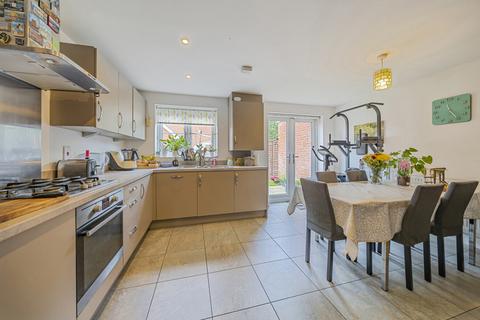 4 bedroom end of terrace house for sale, Wyeth Close, Taplow, Maidenhead