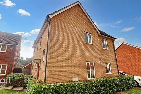 3 bedroom detached house for sale, Rivenhall Way, Rochester