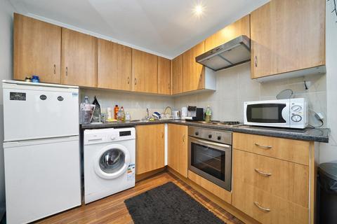 1 bedroom flat for sale, Penywern Road, London, SW5