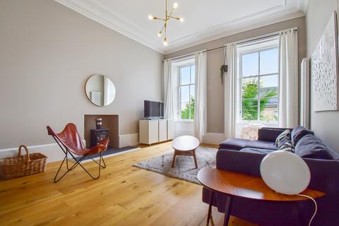 3 bedroom flat to rent, Ruskin Place , Flat 2/1, Kelvinbridge, Glasgow, G12 8DZ