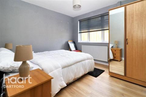 1 bedroom in a house share to rent, Cavell Crescent, DA1