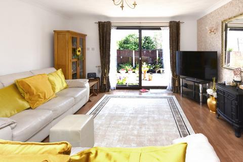 117 Ness Road, Shoeburyness, Southend-on-sea, SS3 9ES