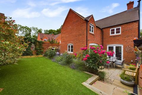 4 bedroom detached house for sale, Plantation Lane, Towcester, NN12