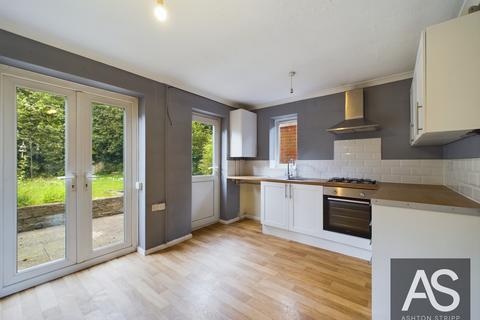 2 bedroom semi-detached house for sale, Picardy Close, Battle, TN33