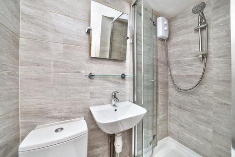 1 bedroom flat for sale, Penywern Road, London, SW5