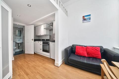 1 bedroom flat for sale, Penywern Road, London, SW5