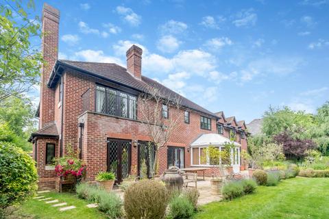 Cleeve House Ledborough Gate, Beaconsfield, HP9 2DQ