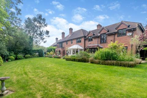 Cleeve House Ledborough Gate, Beaconsfield, HP9 2DQ