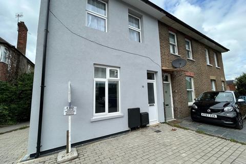 4 bedroom semi-detached house to rent, Lower Road, Harrow HA2