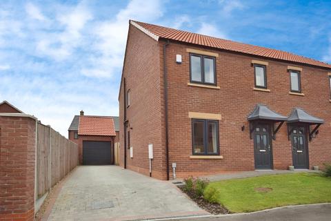 3 bedroom semi-detached house for sale, Snowdrop Lane, Louth LN11