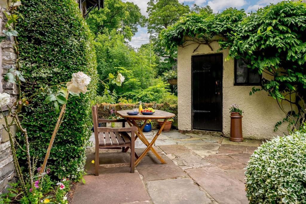 Courtyard Garden