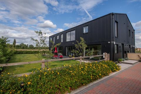 4 bedroom barn conversion for sale, Astwick Road, Stotfold, Hitchin, SG5