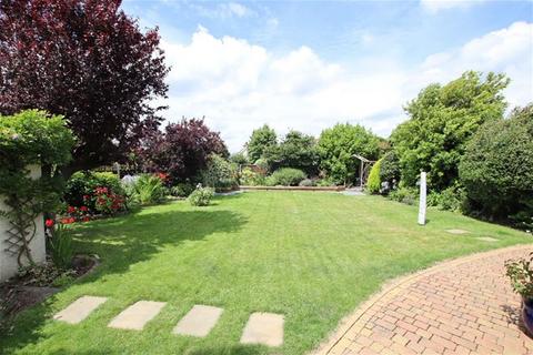 3 bedroom detached bungalow for sale, Dulwich Road, Holland on Sea