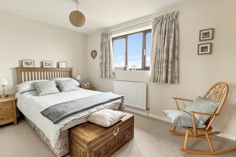 56 Bremeridge Road, Westbury, BA13 3UJ