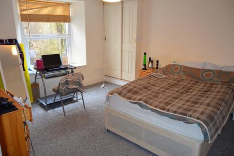 4 bedroom house share to rent, 14 Radnor Street, GFF