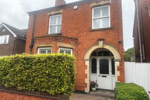 5 bedroom detached house to rent, Lime Grove , Newark