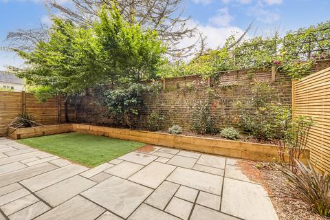 2 bedroom flat for sale, Ivy Gardens, Inglis Road, London, W5