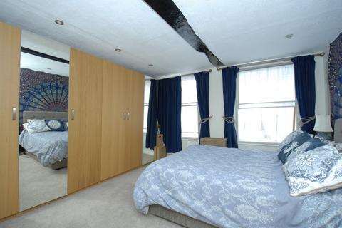 1 bedroom maisonette for sale, Colnbrook