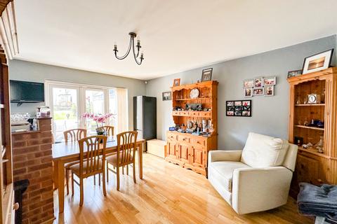 11 Glebelands Road, Filton, Bristol, BS34 7AD
