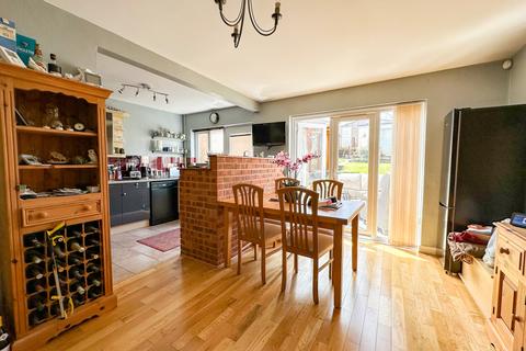 11 Glebelands Road, Filton, Bristol, BS34 7AD