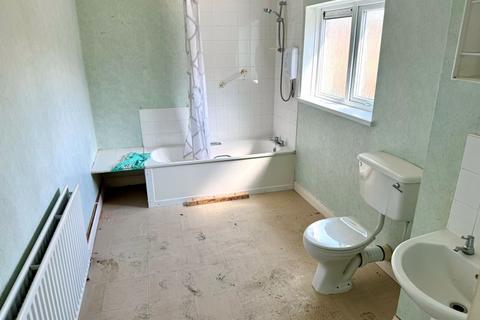 16 Ashtree Road, Walsall, WS3 4LR