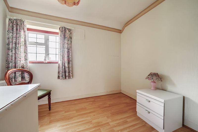 Bedroom 3 (angle 2)