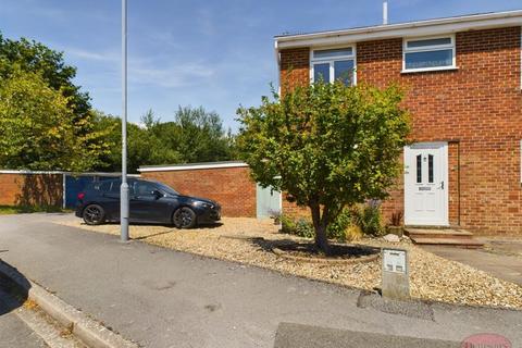 3 bedroom end of terrace house for sale, Burton, Christchurch, BH23