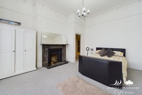 3 bedroom apartment for sale, Granada Road, Southsea PO4