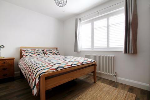 10 Oakway Close, Bexley, DA5 1EL