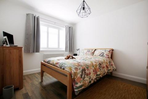 10 Oakway Close, Bexley, DA5 1EL