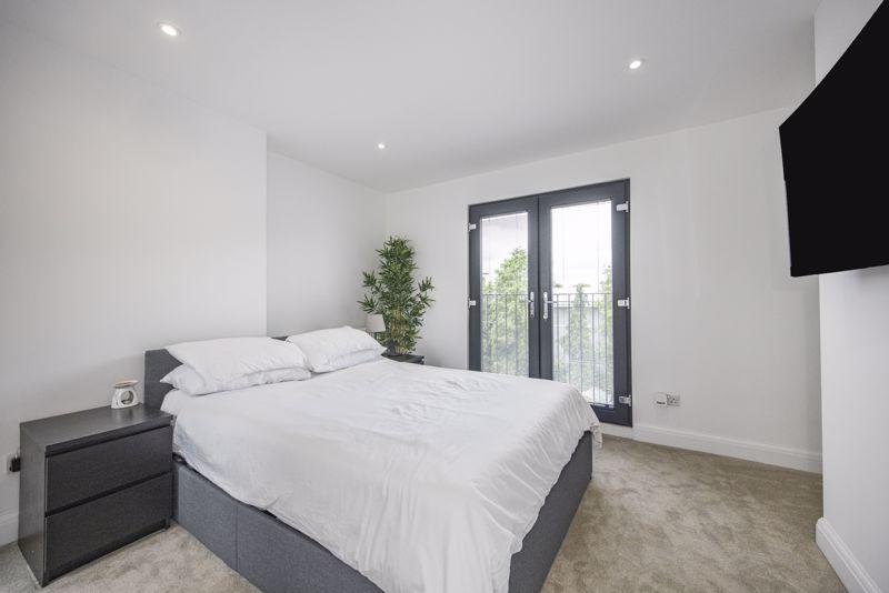 Main Bedroom I...