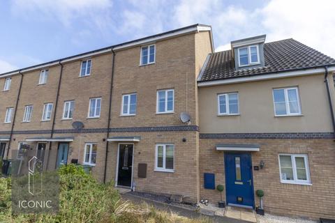 4 bedroom townhouse for sale, Dr Torrens Way, New Costessey, Norwich