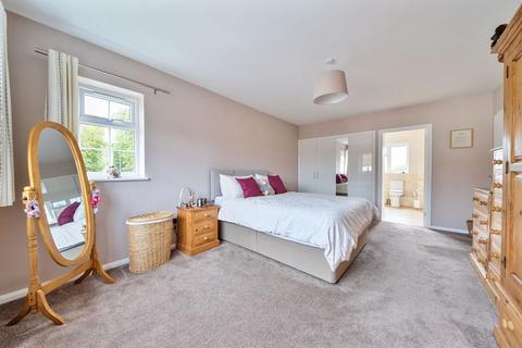 1 Hermitage Close, Hythe, CT21 6HZ