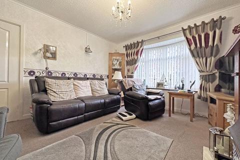 3 bedroom semi-detached house for sale, Mayfair Gardens, Tipton