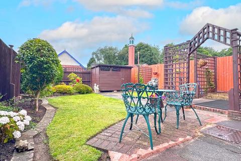 3 bedroom semi-detached house for sale, Mayfair Gardens, Tipton