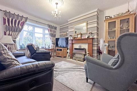 3 bedroom semi-detached house for sale, Mayfair Gardens, Tipton