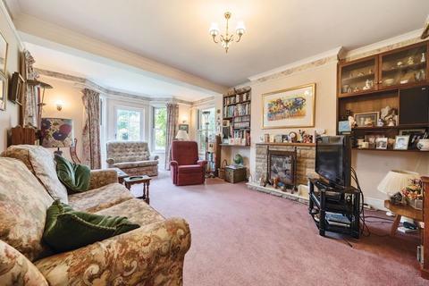 4 bedroom detached house for sale, Charlton Road, Wantage