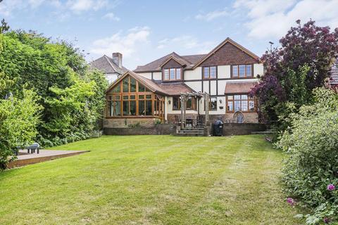 4 bedroom detached house for sale, Groveside, Bookham