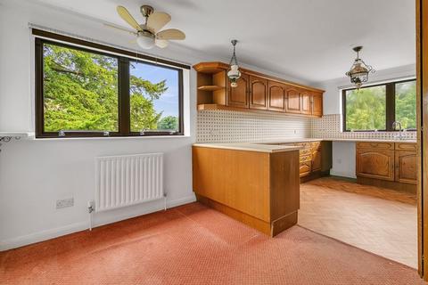 20 Lakeside, Little Aston, Sutton Coldfield, B74 3BJ
