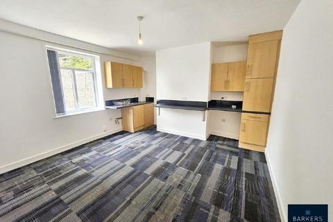 3 bedroom end of terrace house for sale, Wilson Wood Street, Batley