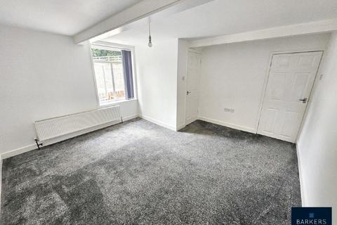 3 bedroom end of terrace house for sale, Wilson Wood Street, Batley